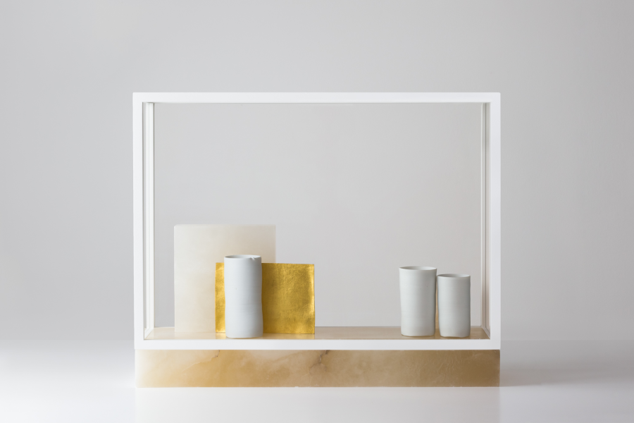 kin, enclosure, site, 2020, by Edmund de Waal. Porcelain, gold, alabaster, aluminium and plexiglass. 40 × 50 × 13 cm